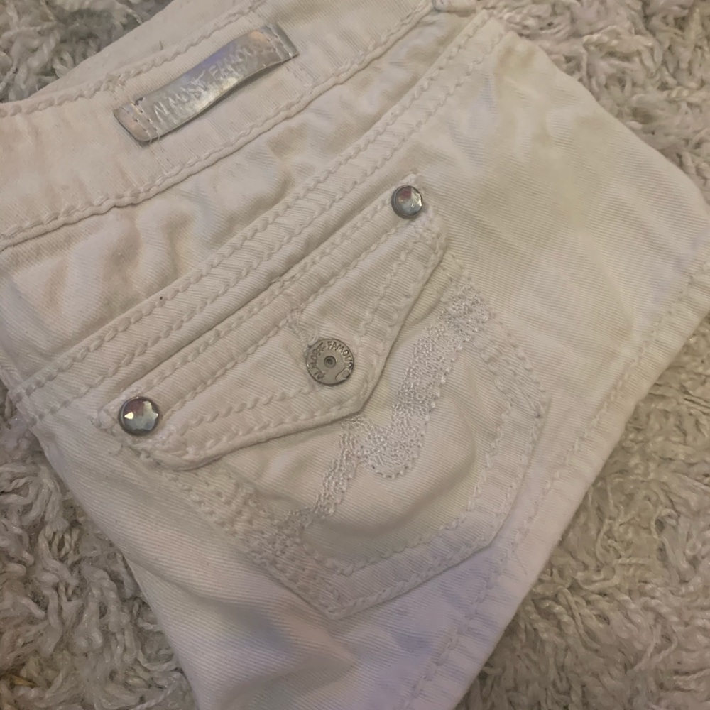 White Almost Famous jean shorts sz 9